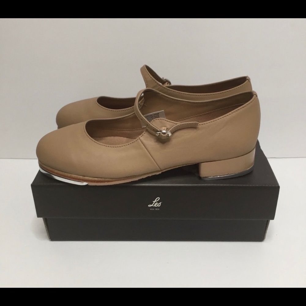 Leo Tap Shoes, Size 8, dance shoes